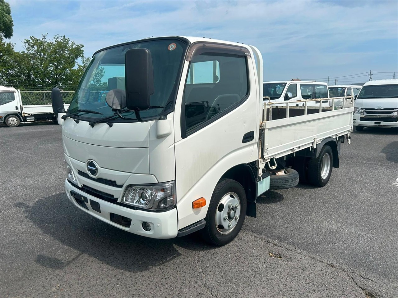 2021 Hino Dutro