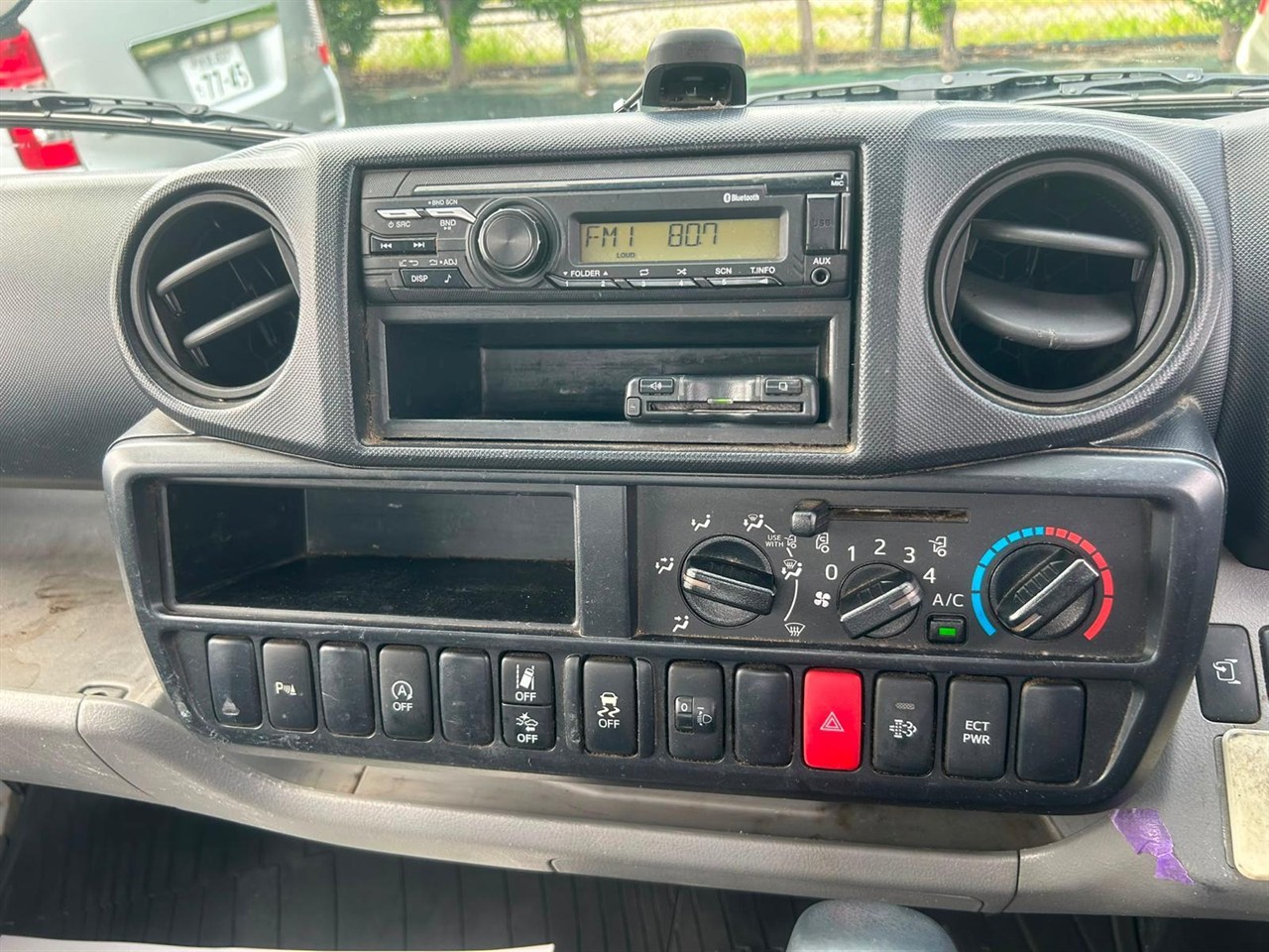 2021 Hino Dutro