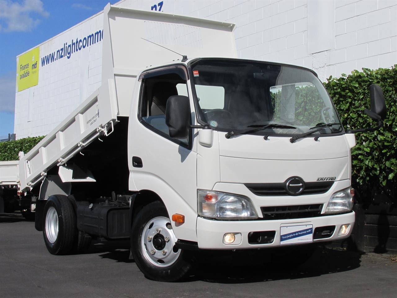 2017 Hino Dutro