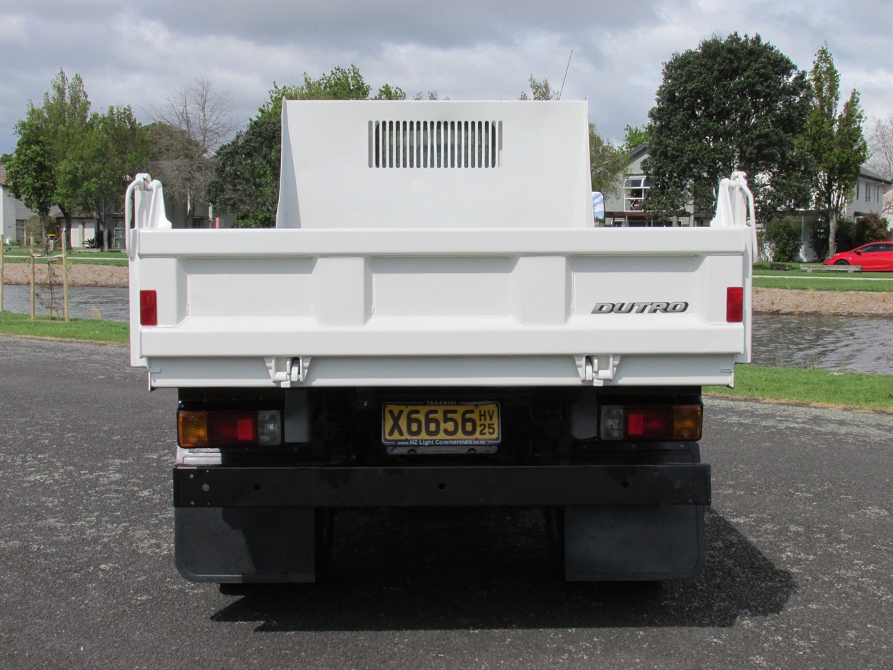 2017 Hino Dutro