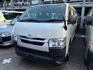 2021 Toyota Hiace - Thumbnail