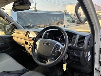 2021 Toyota Hiace - Thumbnail