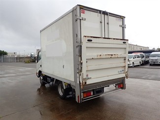 2016 Toyota Dyna - Thumbnail