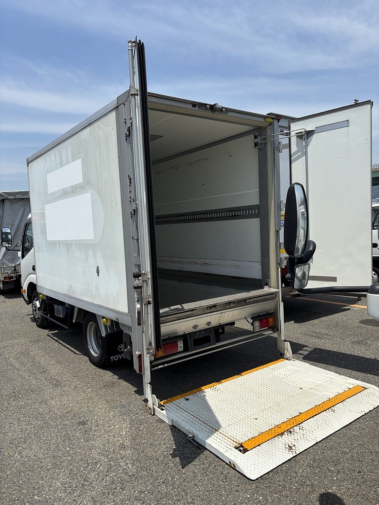 2016 Toyota Dyna