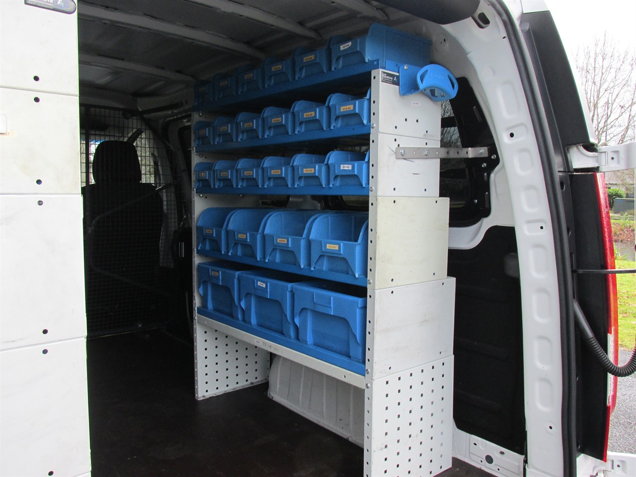 2022 Hyundai Staria Load