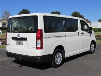 2021 Toyota Hiace - Thumbnail