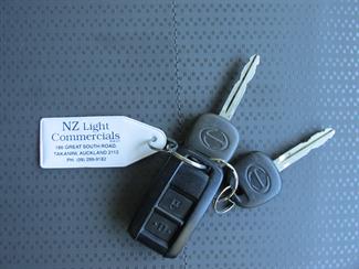 2018 Hino Dutro - Thumbnail