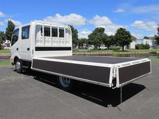 2018 Hino Dutro - Thumbnail