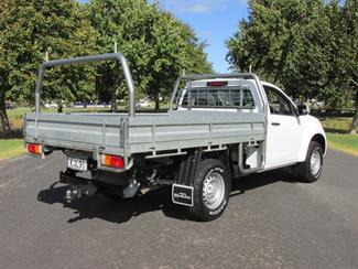 2017 Isuzu D-Max - Thumbnail