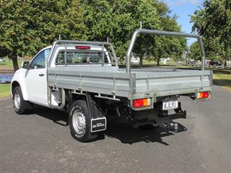 2017 Isuzu D-Max - Thumbnail