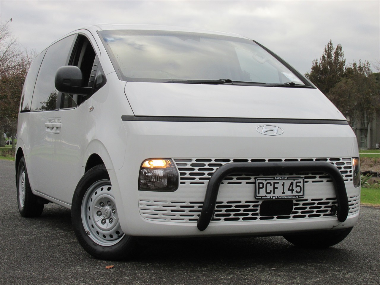 2022 Hyundai Staria