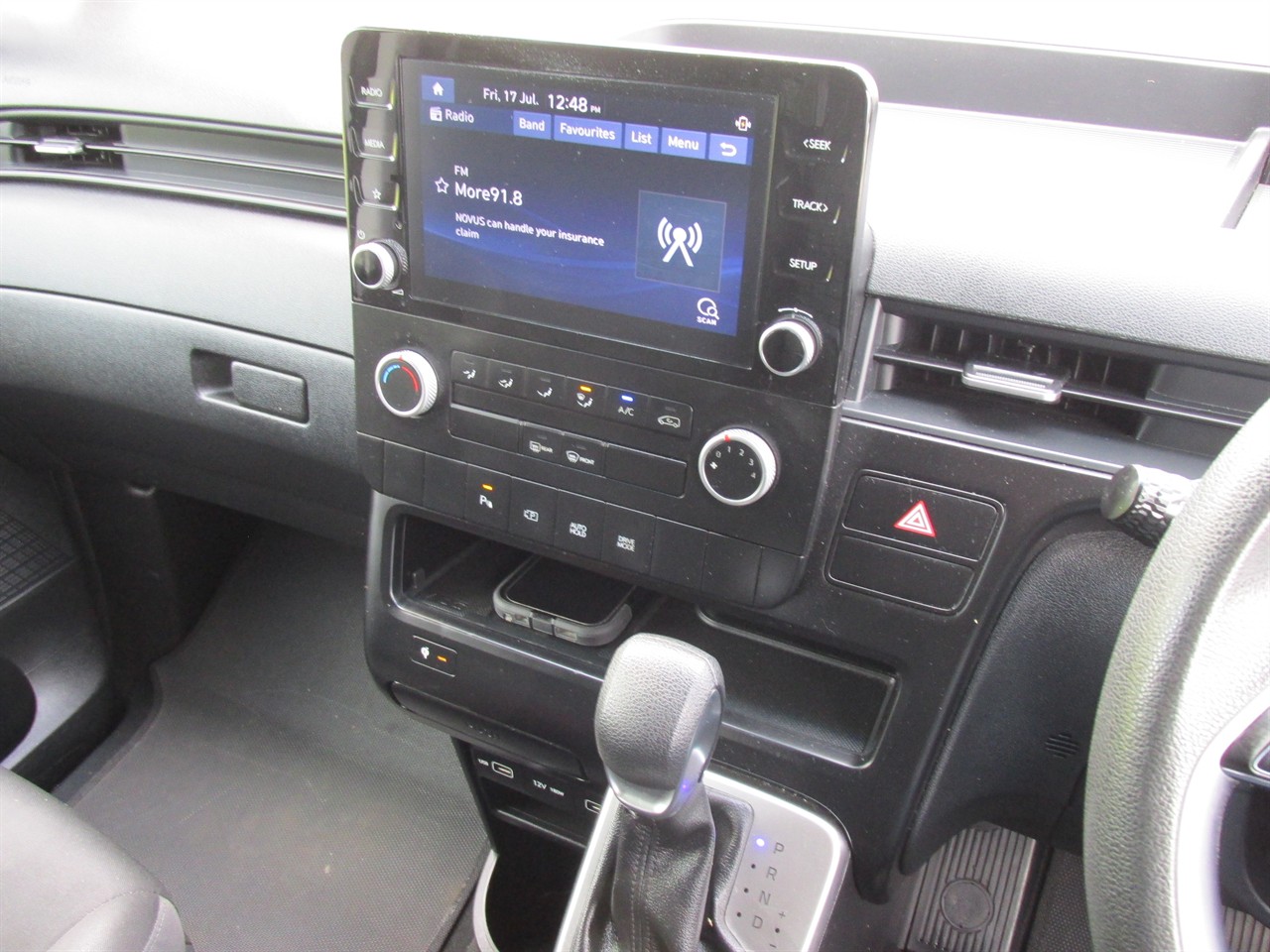 2022 Hyundai Staria