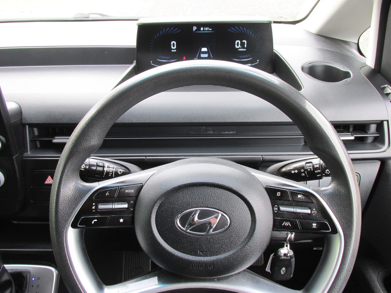 2022 Hyundai Staria